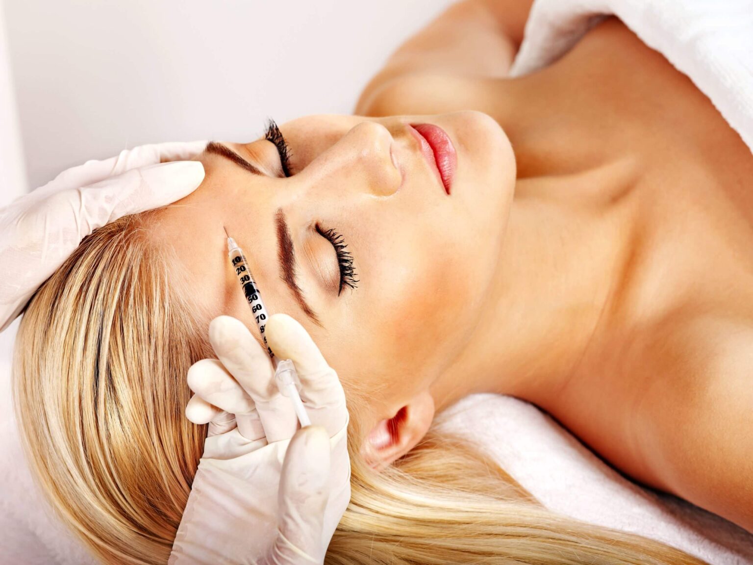 Enhancing Natural Beauty: A Comprehensive Guide to Dermal Fillers