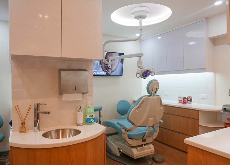 Top 5 Smile Stations: Unleashing Pearly Whites in Manila, Philippines