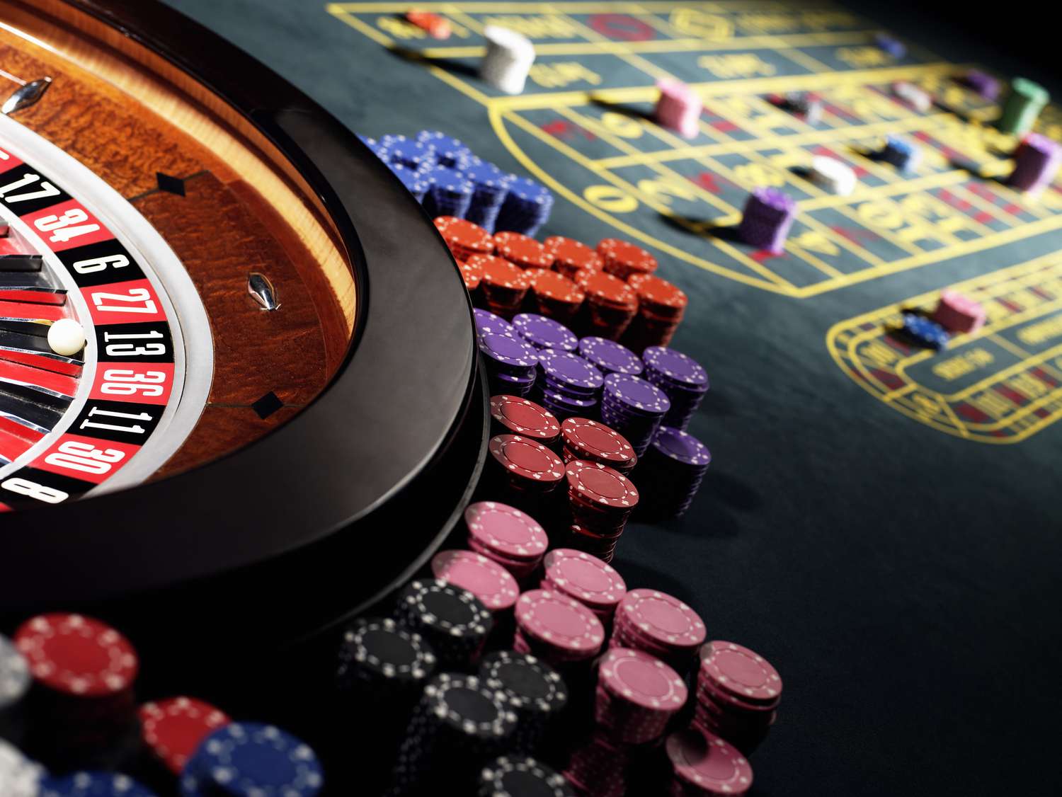 Are you planning your next high rolling outing? Here are the most well received casinos in Singapore as handpicked by experts.