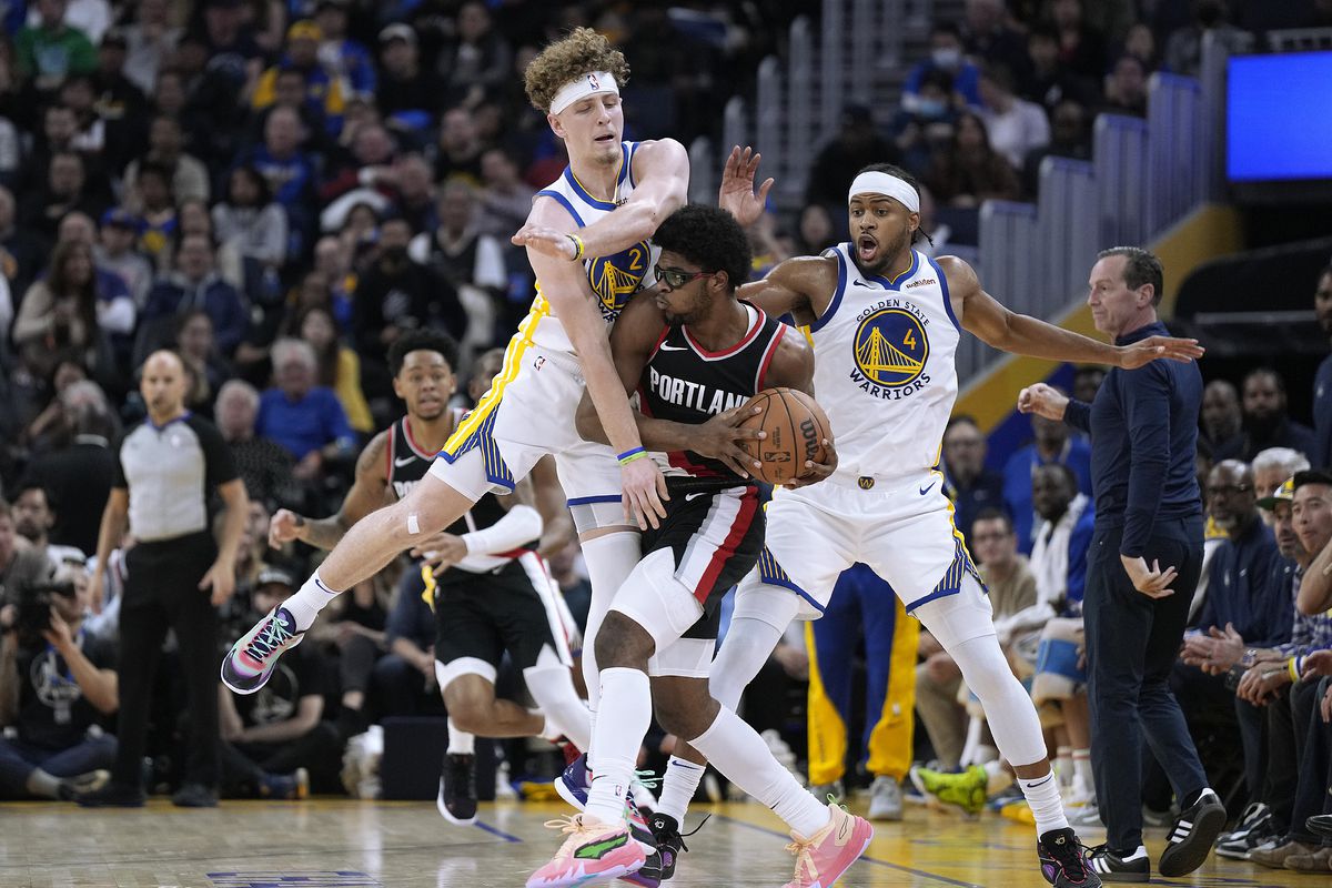There's one experience you absolutely cannot miss: catching a game of the Golden State Warriors, San Francisco's beloved NBA team.