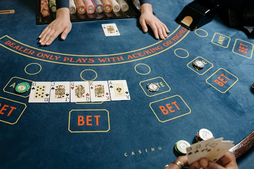 Online roulette's simplicity and accessibility are among its most alluring features. Here are the best features you need to know.