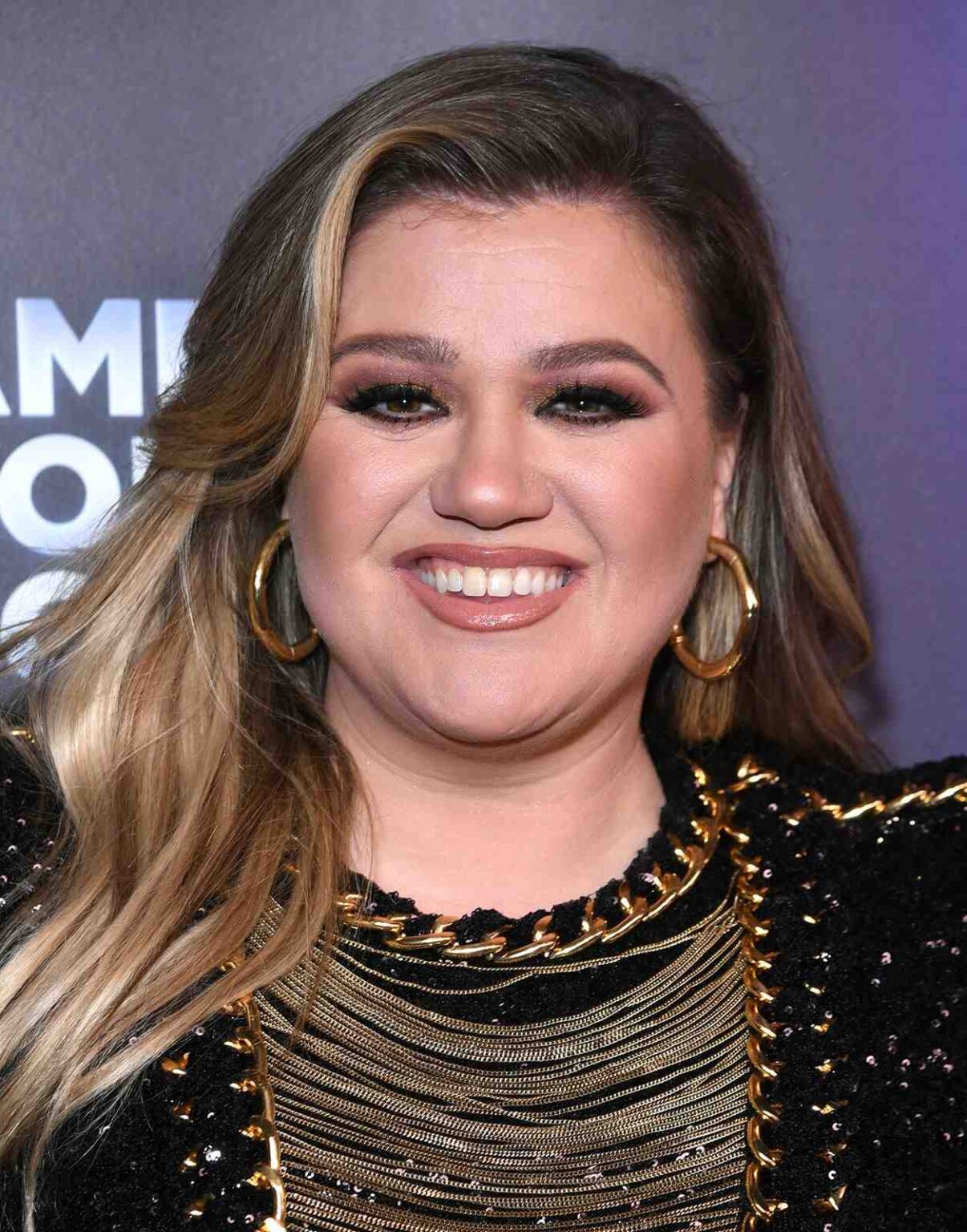 Discover how the 'Since U Been Gone' singer's net worth took a hiccupping dive post her fat-shaming gaffes. Is the Kelly Clarkson net worth saga over or just pausing for breath? Tune in!