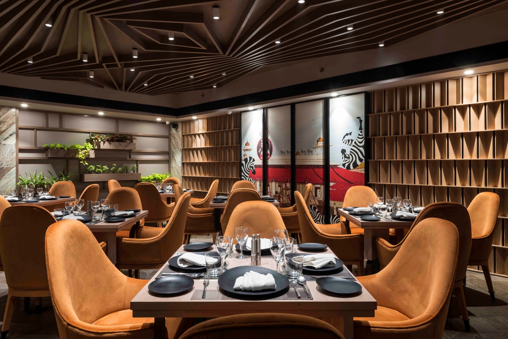 Middle Eastern Culture on Dubai Restaurant Interiors
