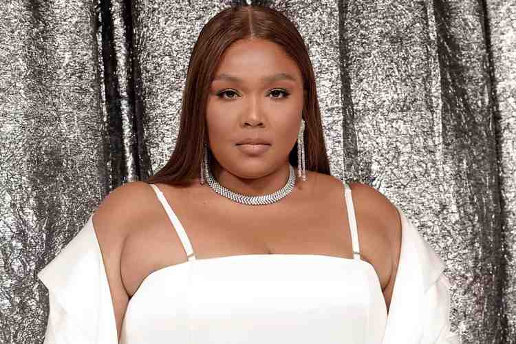 Get the skinny on "How much does Lizzo weigh?" after her stress-related transformation. Dive into a tale of resilience, societal pressures, and the true weight of being Lizzo.