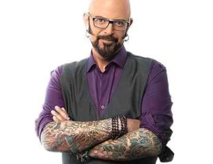 Decode the feline enigma with Jackson Galaxy, the world's cat whisperer. Unearth his insights, unravel his unique feline-focused odyssey, and understand your cat, one meow at a time.