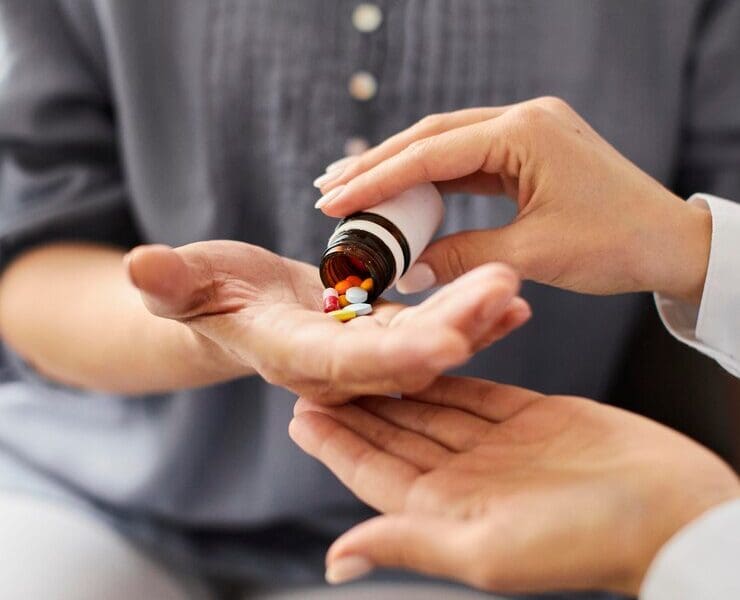 The Ultimate Guide to CBD Capsules: Enhance Your Wellbeing in 2024