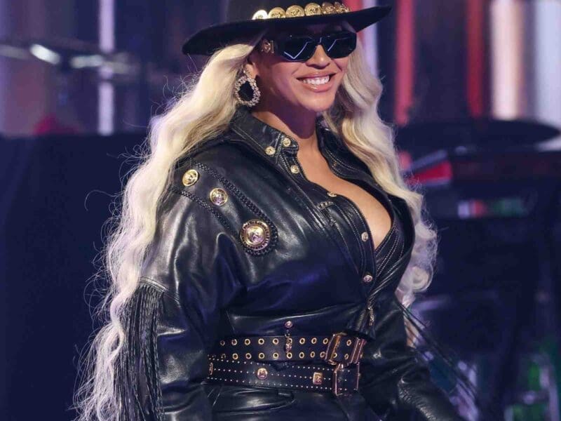 Beyonce bare on stage? Unraveling the "Beyonce naked" rumor for her audacious 'Cowboy Carter' tour. Feast on wild speculation and insightful debate.